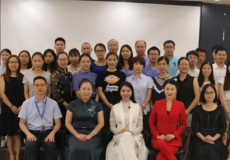 增強魅力，提升形象——星徽精密舉辦“ 魅力綻放 ”職業(yè)形象禮儀講座